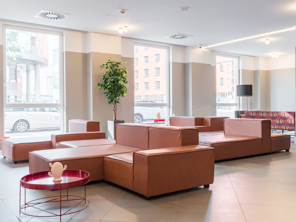 Lobby-Lounge