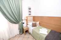 Twin Room, No View