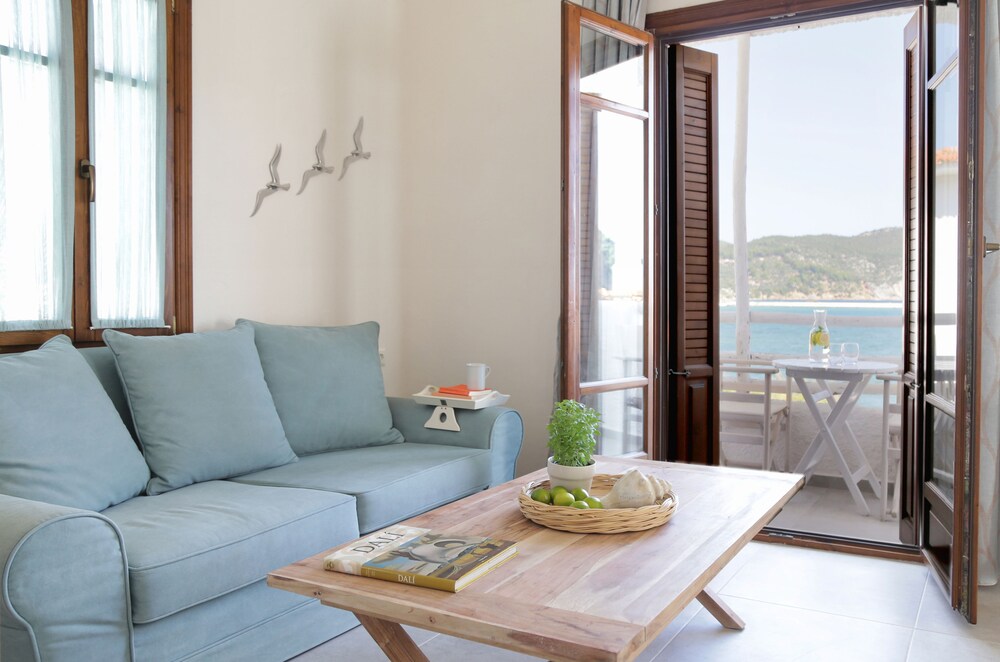Junior Suite, Sea View - Guestroom