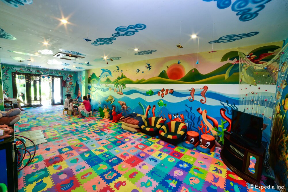 Childrens Play Area - Indoor