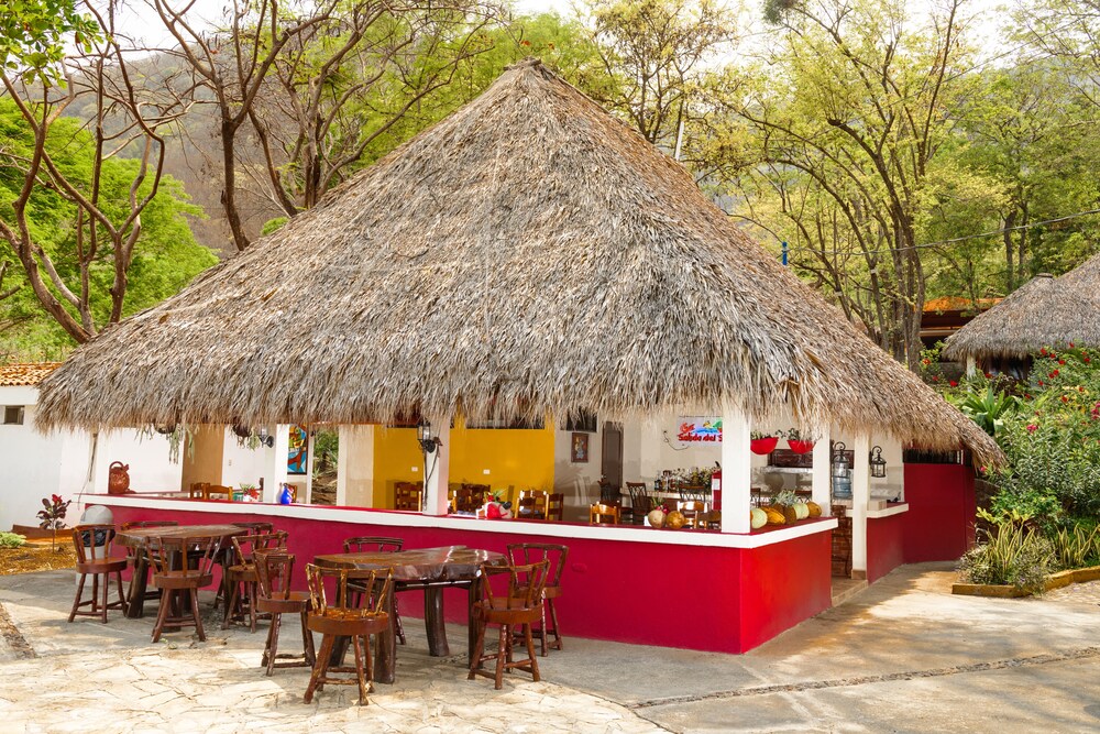 Poolside Bar