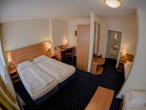Elbbrücken Hotel