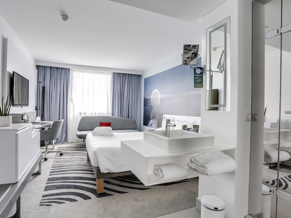 Novotel Paris Centre Gare Montparnasse 2017 Room Prices, Deals & Reviews Expedia