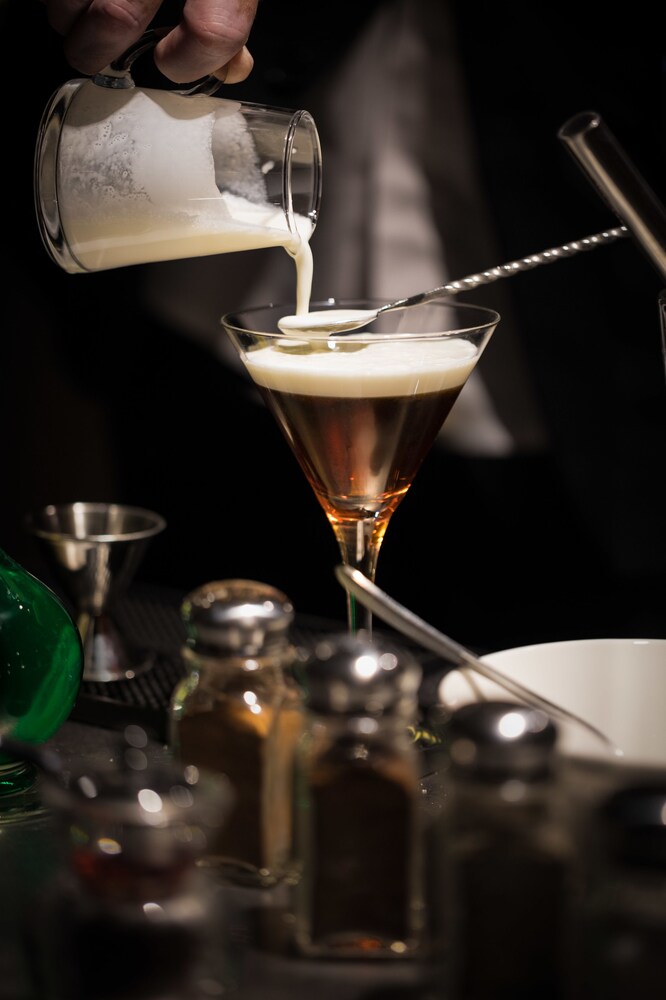 Hotel Bar