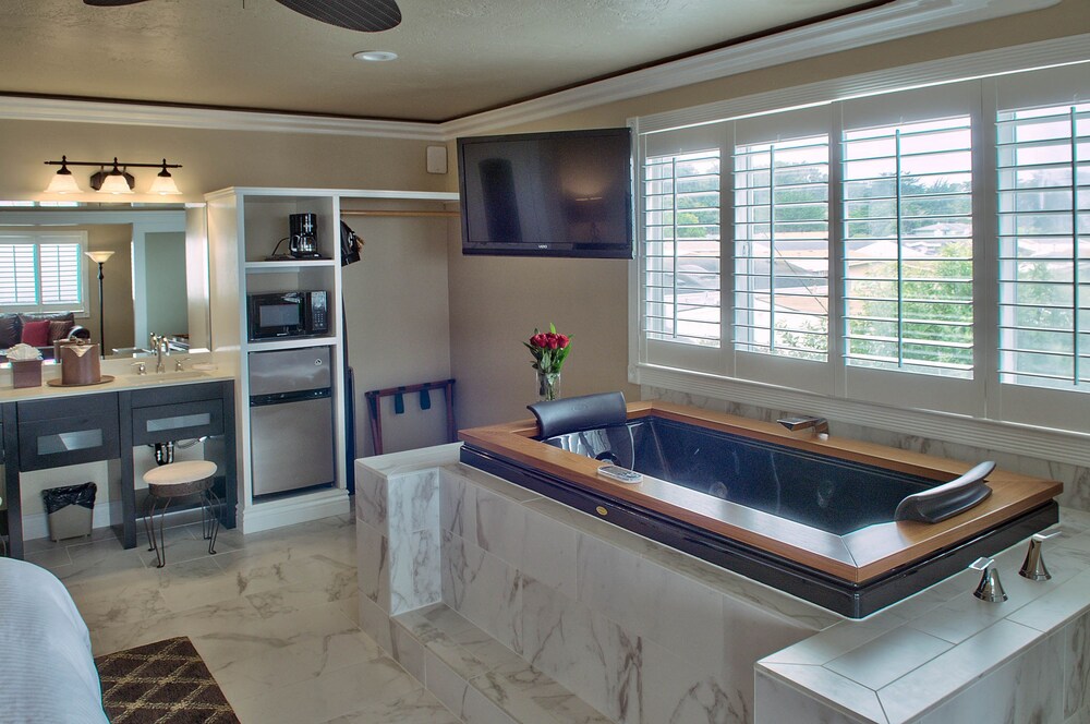 Jetted Tub