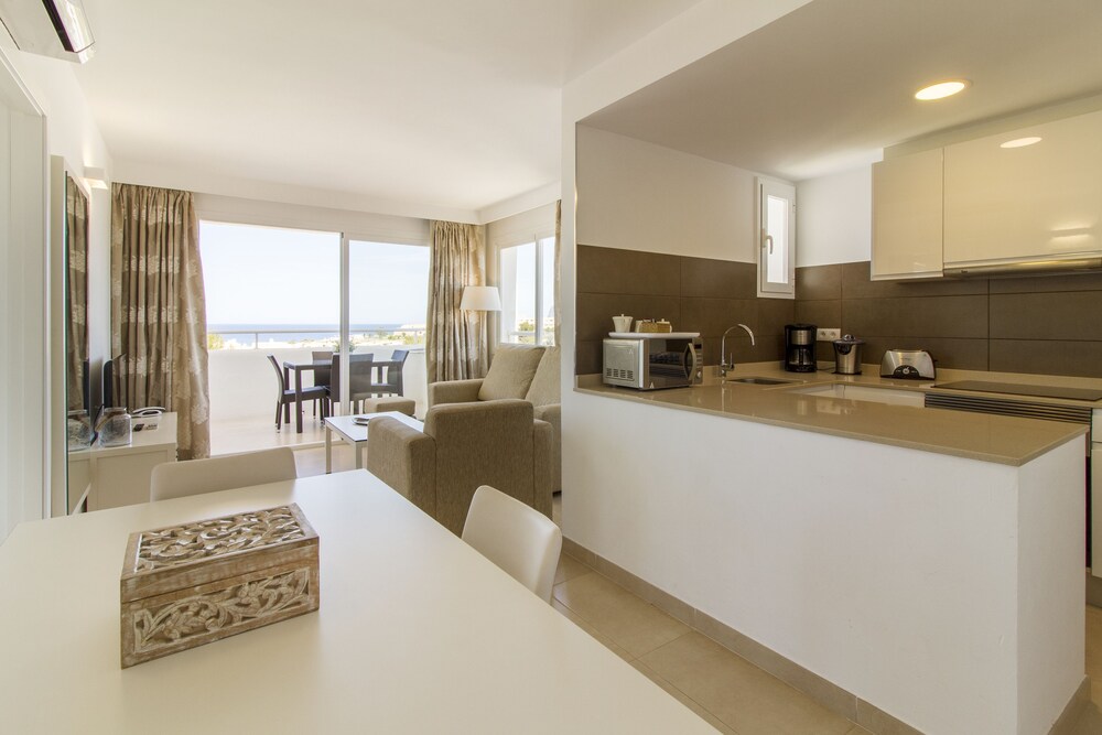 In-Room Kitchen