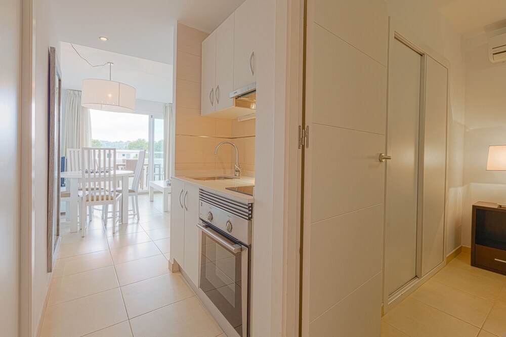 In-Room Kitchenette