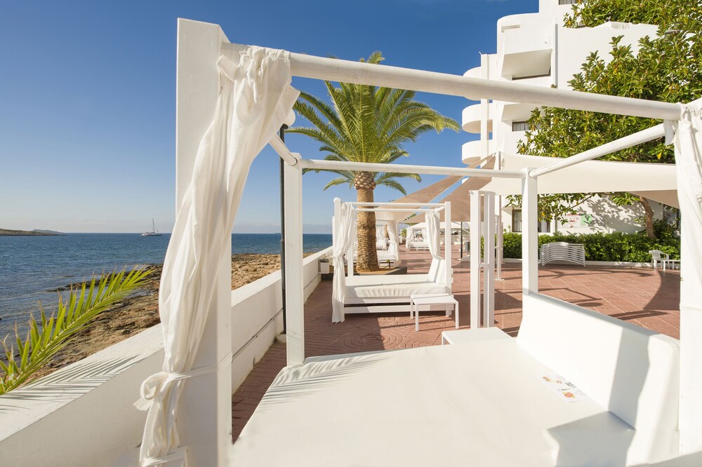 Sundeck