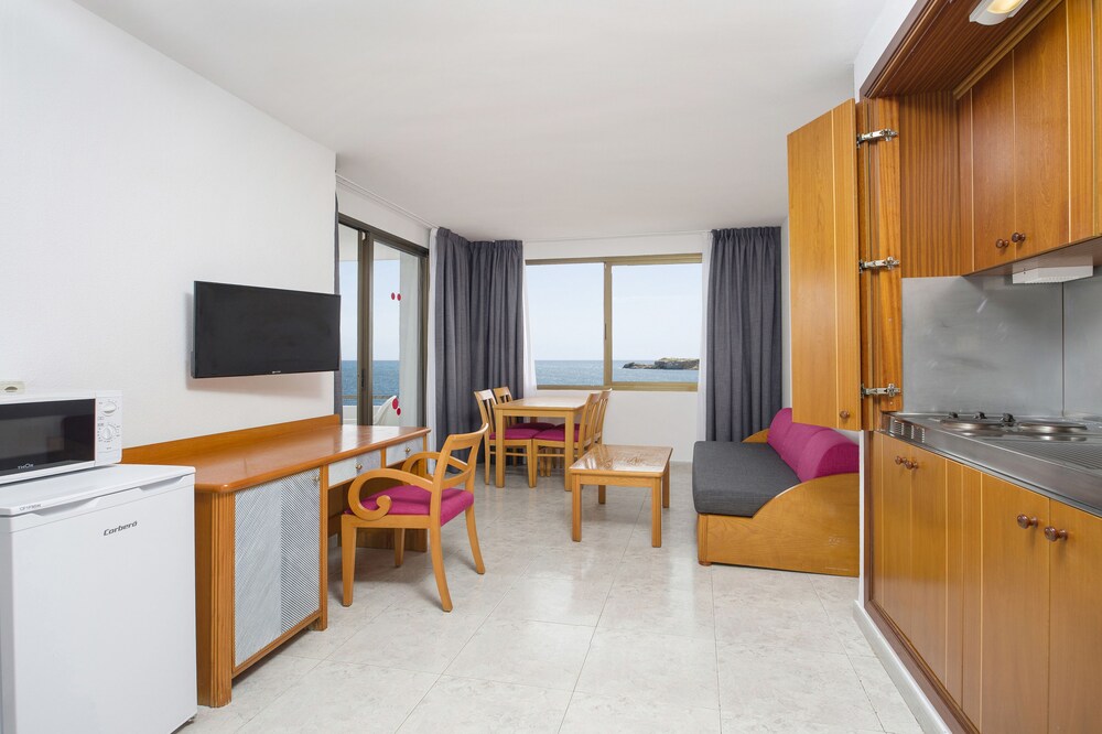 In-Room Kitchenette