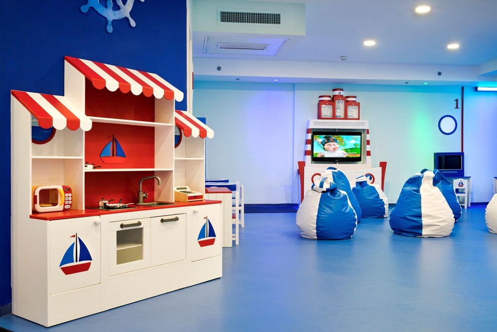 Childrens Play Area - Indoor