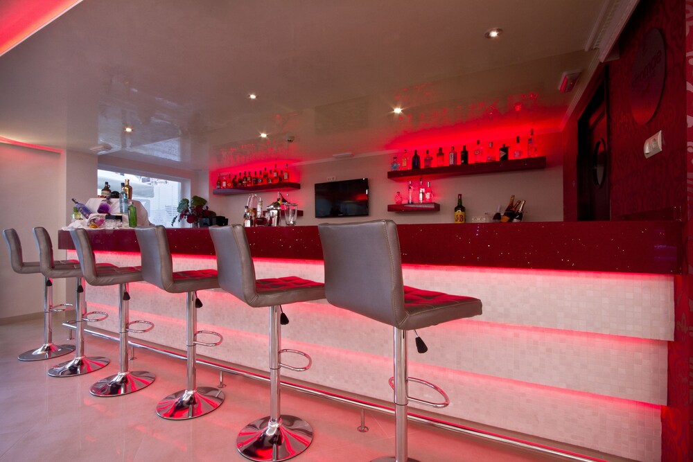 Hotel Bar