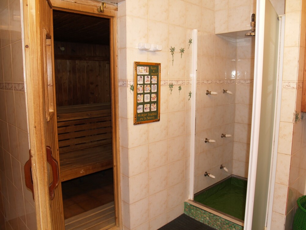 Vichy Shower