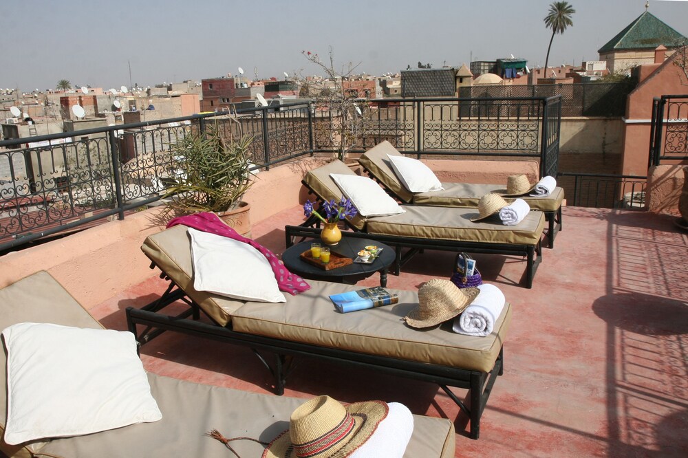 Sundeck