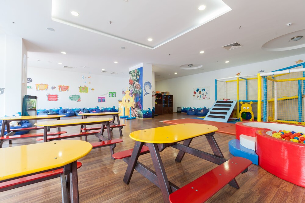 Childrens Play Area - Indoor