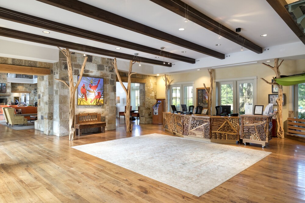Concierge Desk