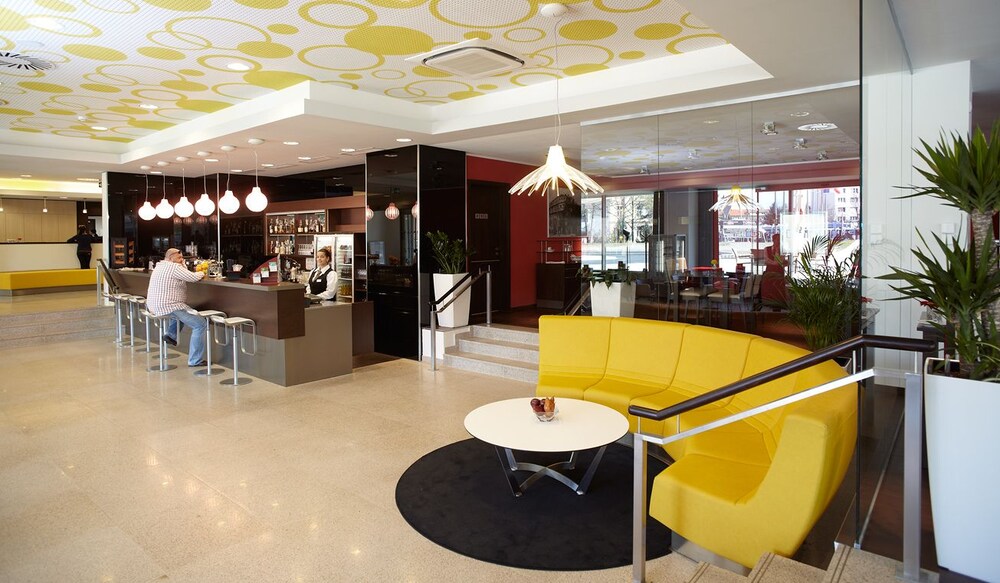 Hotel Bar