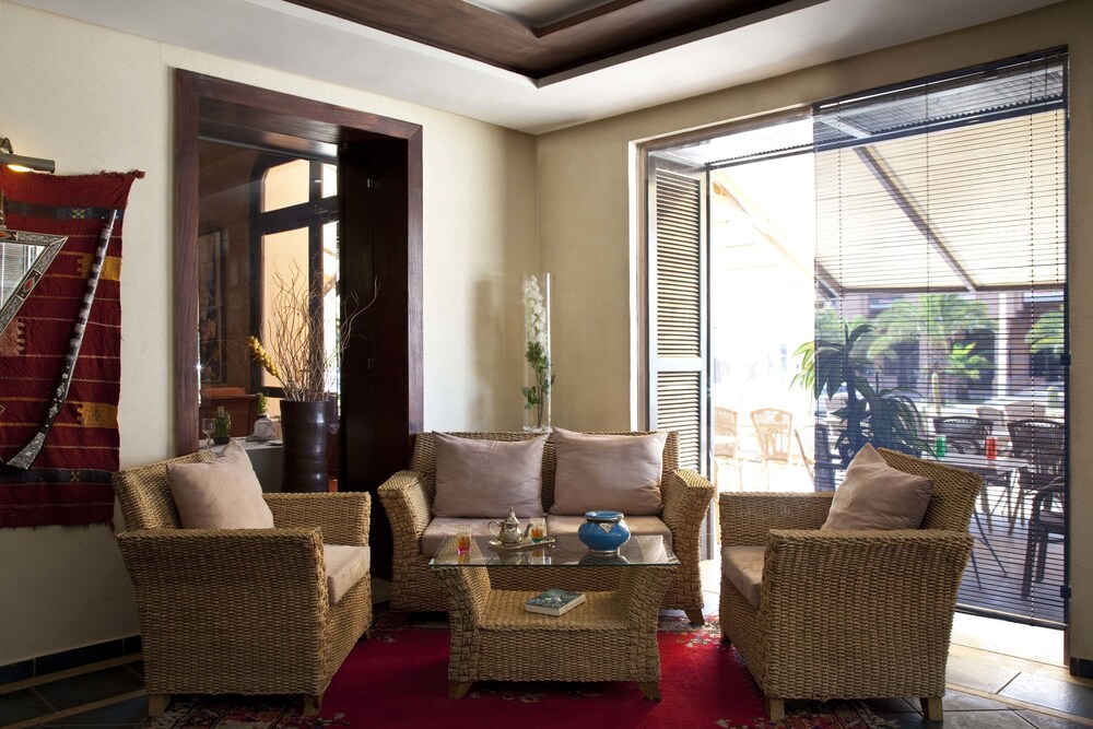 Hotel Lounge