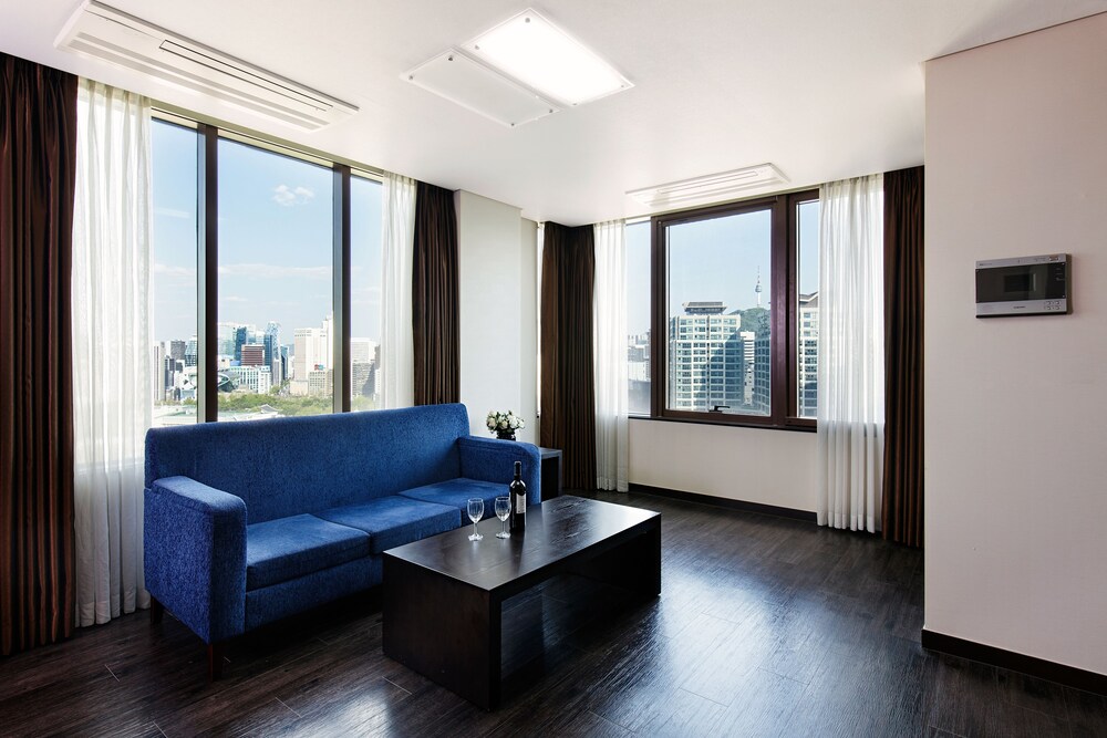 Junior Suite, 1 Bedroom (Twin Room) - Living Area