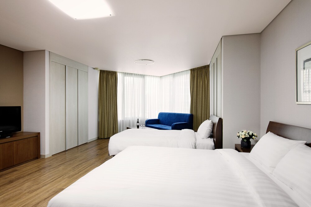 Superior Family Twin (3 People) - Guestroom