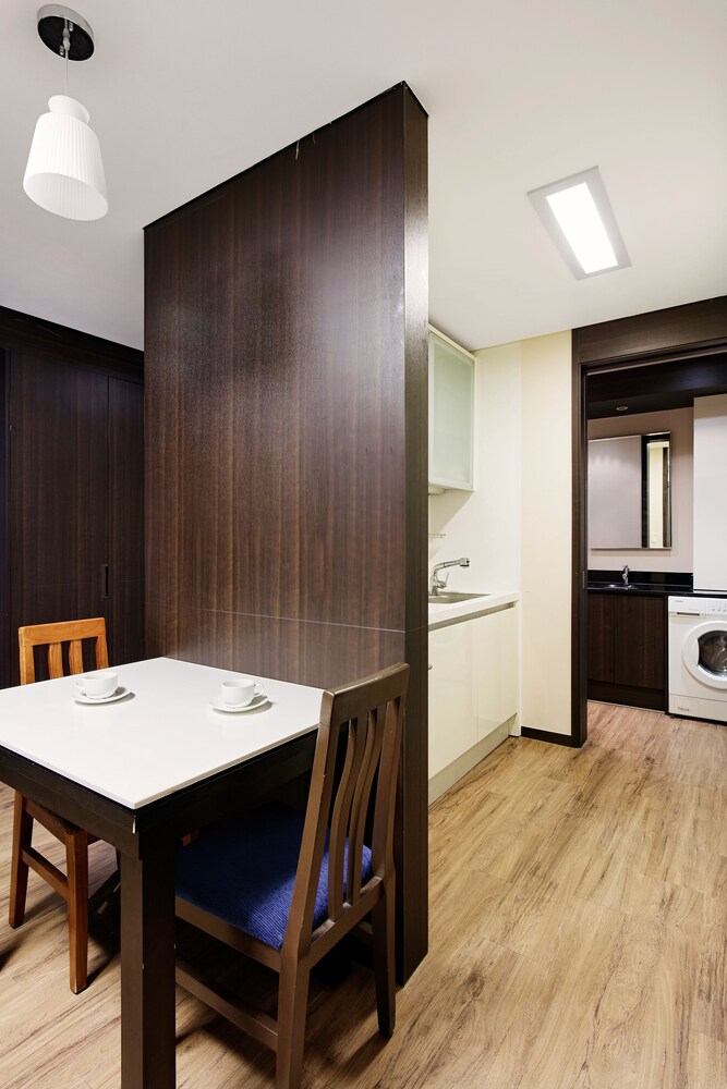 Junior Suite, 2 Bedrooms - Guestroom