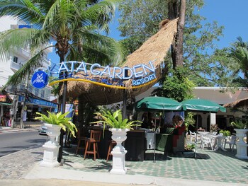 Hotel Bar