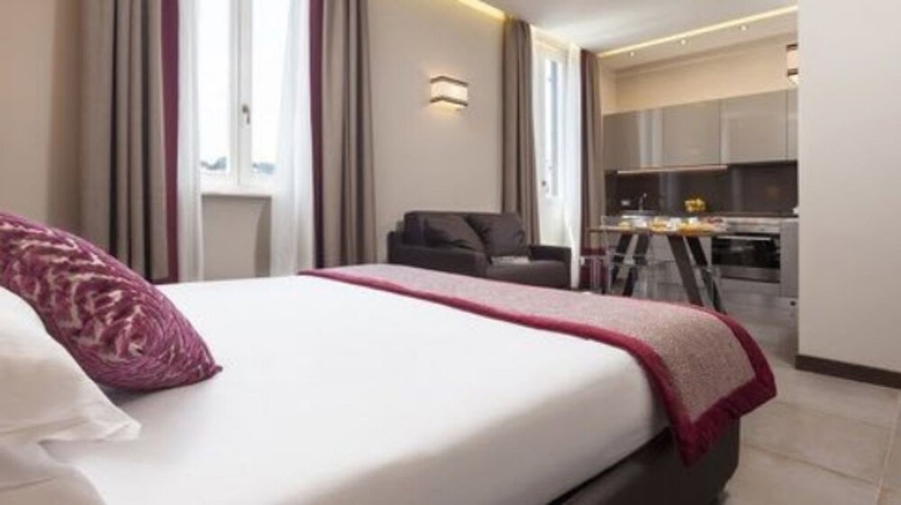 Superior Studio, Balcony, View - Guestroom