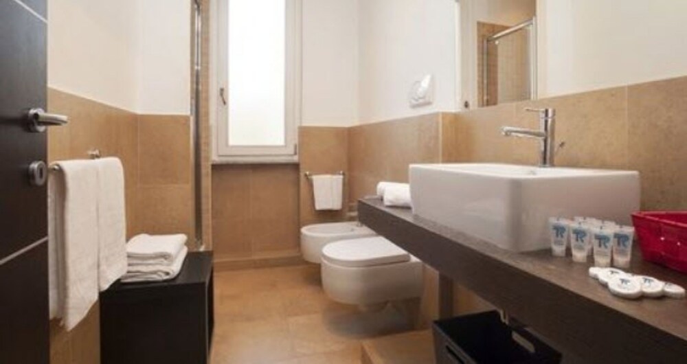 Superior Apartment, 2 Bedrooms, Terrace - Bathroom