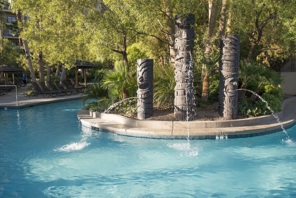 Outdoor pool, Tahiti Village Resort & Spa