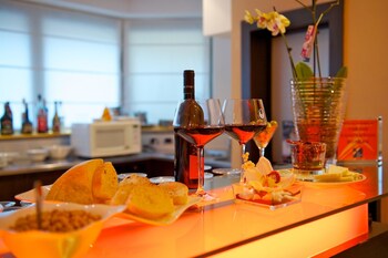 Hotel Bar