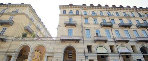 Best Western Crystal Palace Hotel