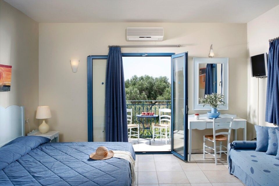Superior Studio, Garden View - Guestroom