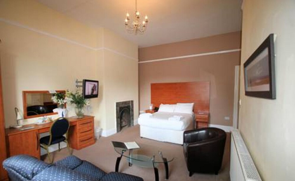 Guestroom