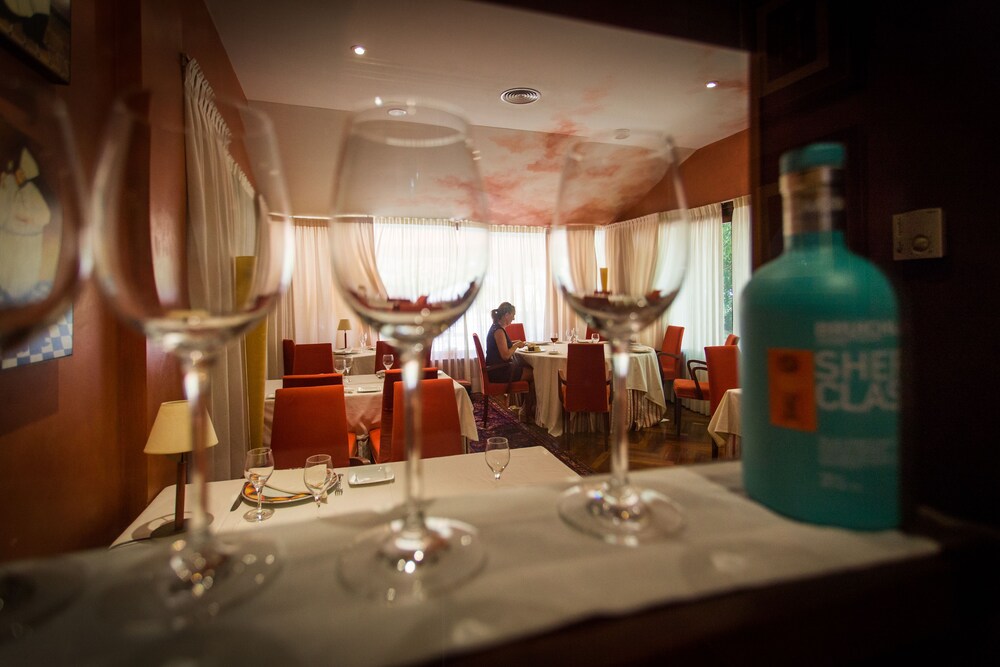 Hotel Bar