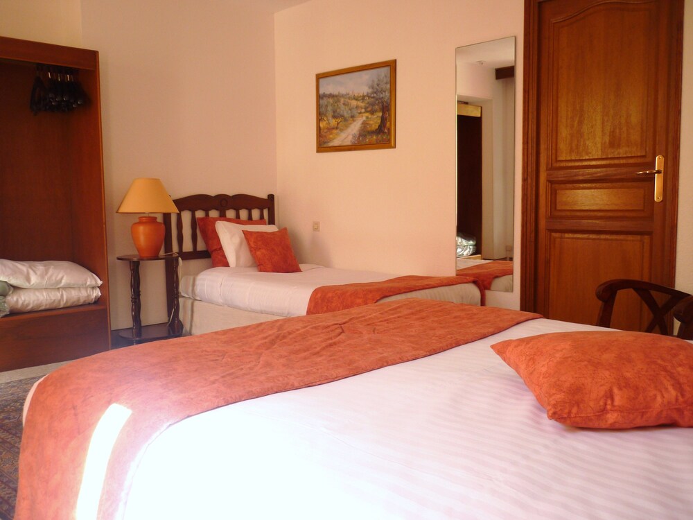 Guestroom