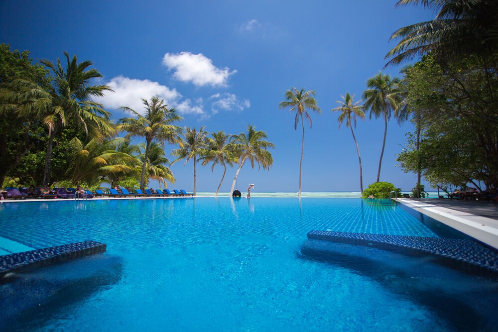 Infinity-Pool