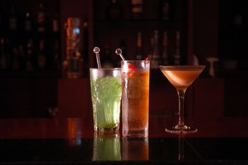 Hotel Bar