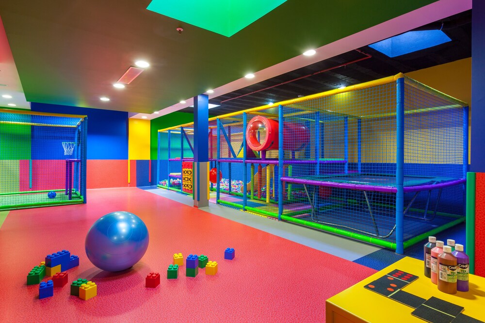 Childrens Play Area - Indoor