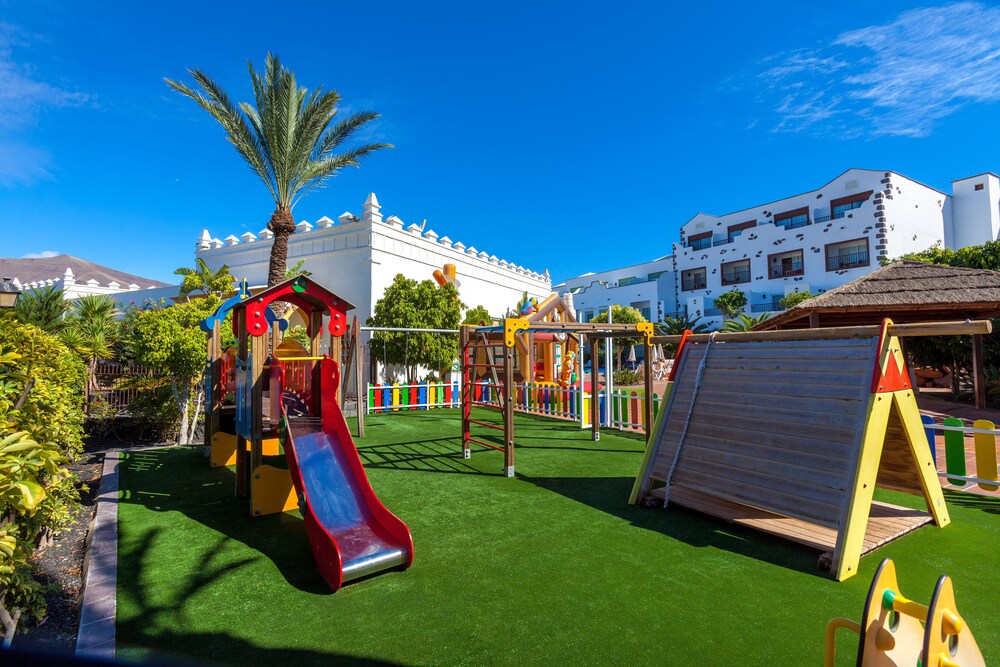 Childrens Play Area - Outdoor