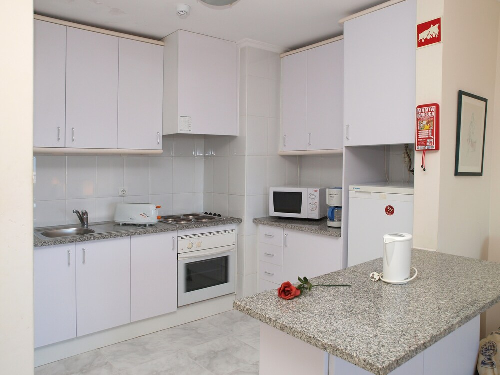 Studio - In-Room Kitchenette