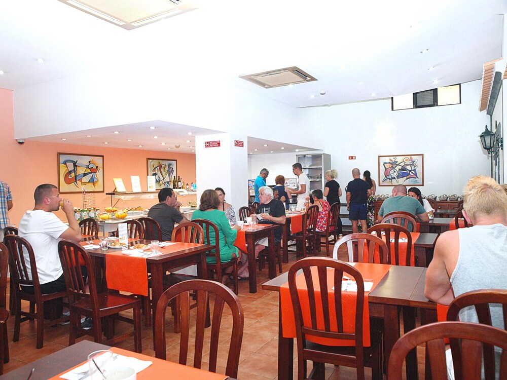 Desayuno bufé