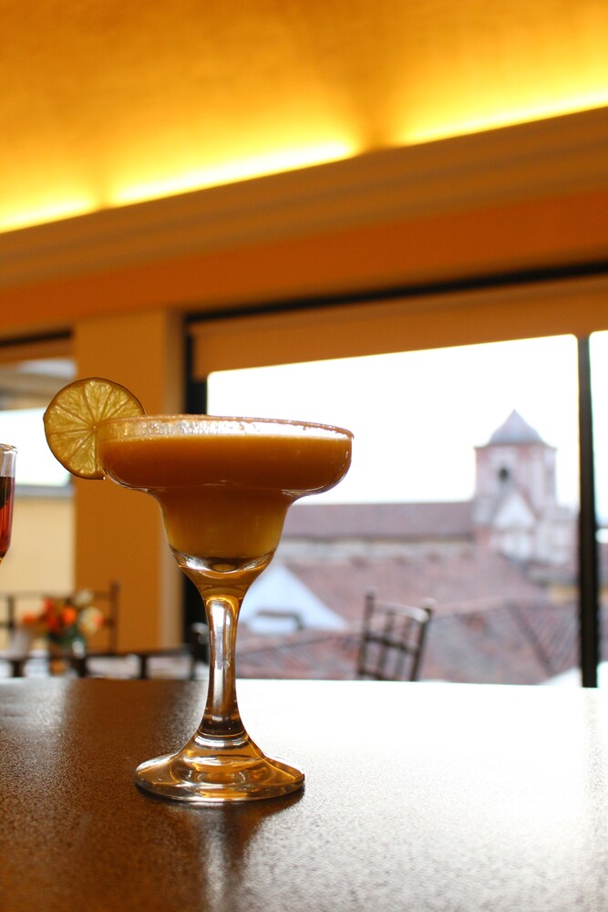 Hotel Bar
