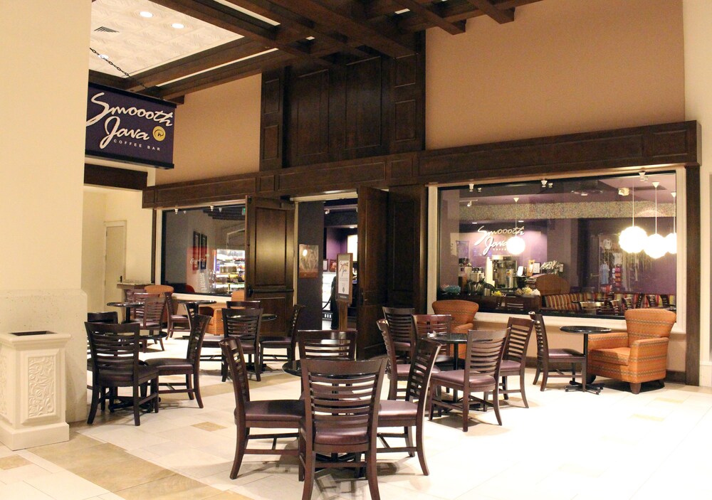 Hotel Lounge