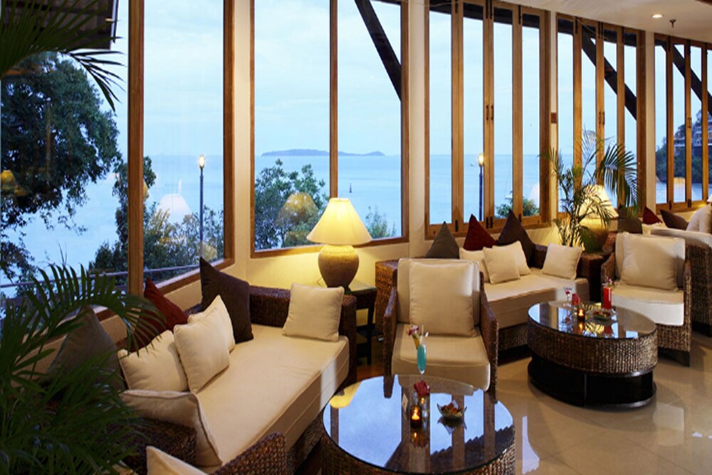 Hotel Bar