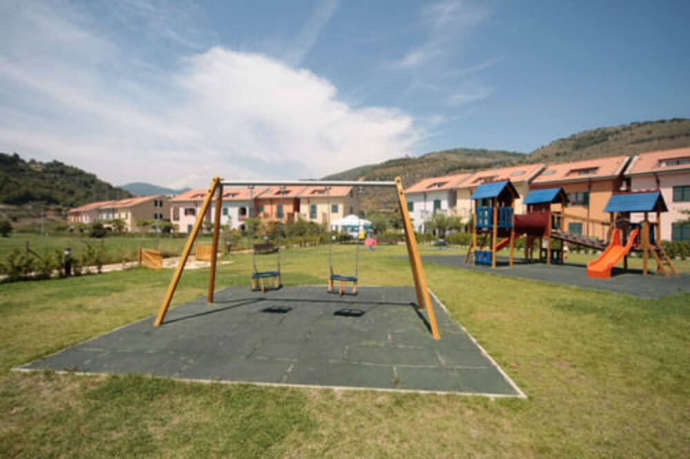 Childrens Play Area - Outdoor