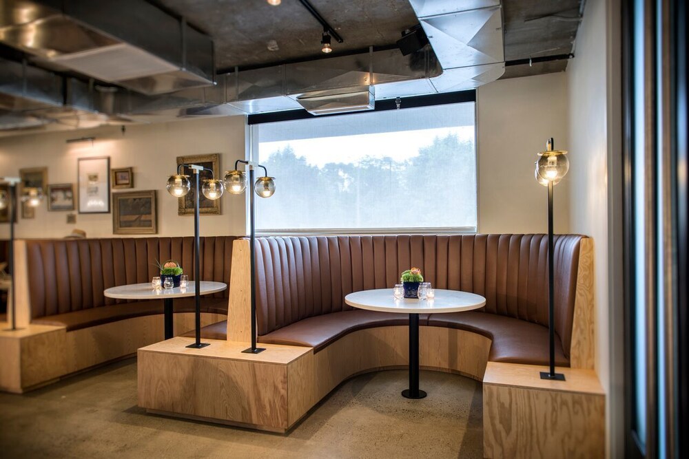 Hotel Bar