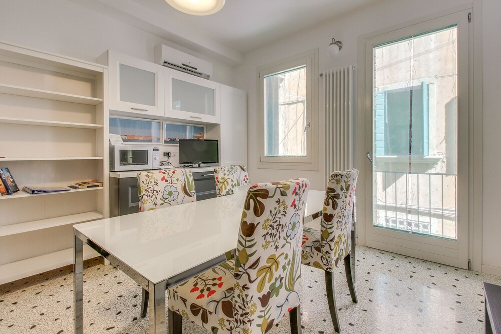 In-Room Kitchenette