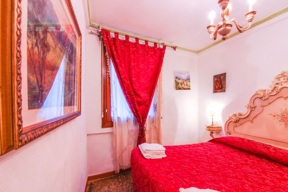Apartment, 1 Bedroom (B3 - Random Address) - Guestroom