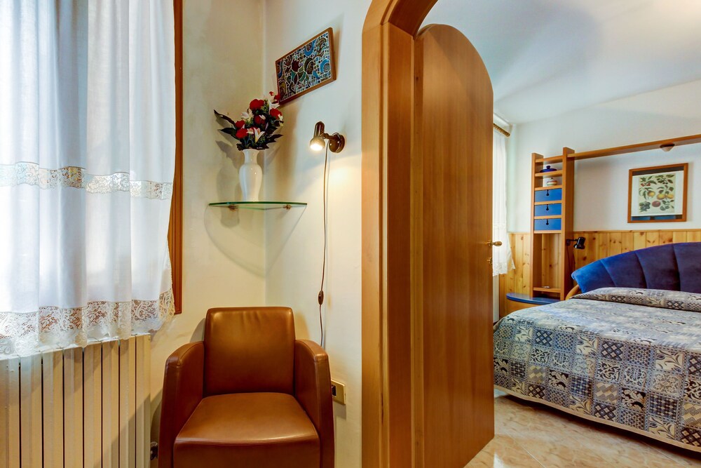 Apartment, 1 Bedroom (B2 - Random Address) - Guestroom