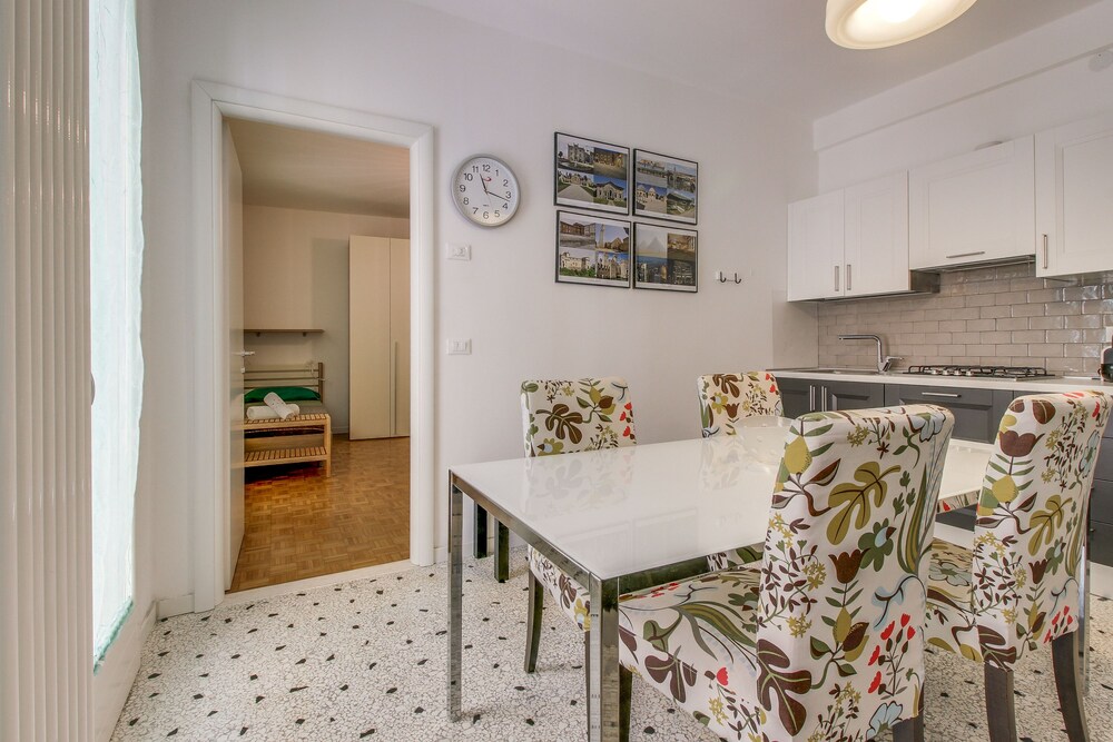 In-Room Kitchen