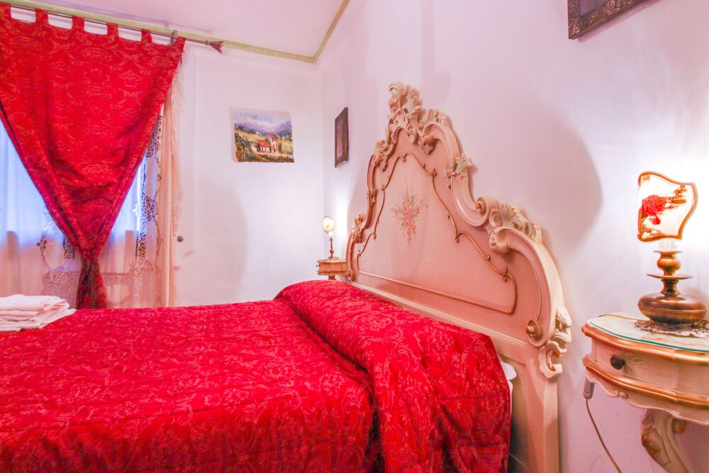 Apartment, 1 Bedroom (B3 - Random Address) - Guestroom